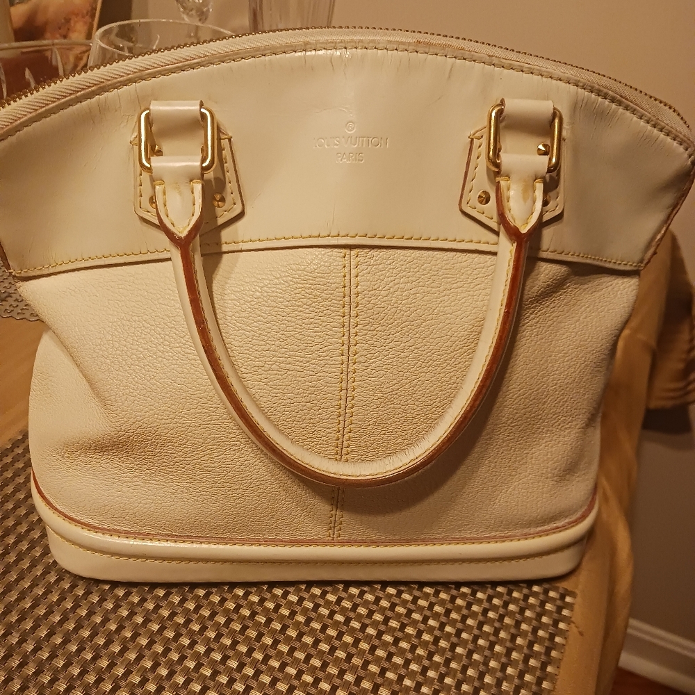 Louis Vuitton Suhali AUTHENTIC